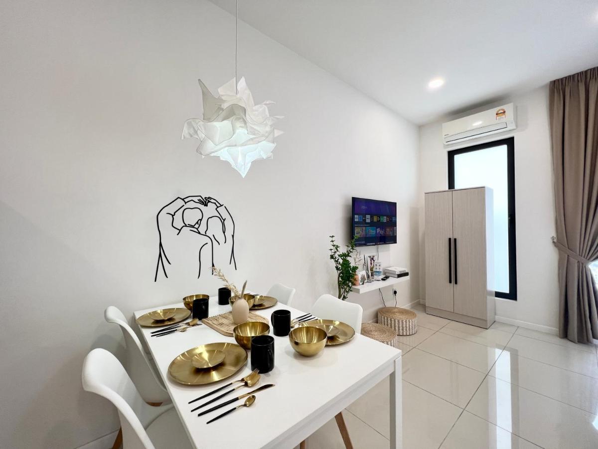 Highpark Suites Kelana Jaya, Petaling Jaya By Sleepy Bear Bagian luar foto